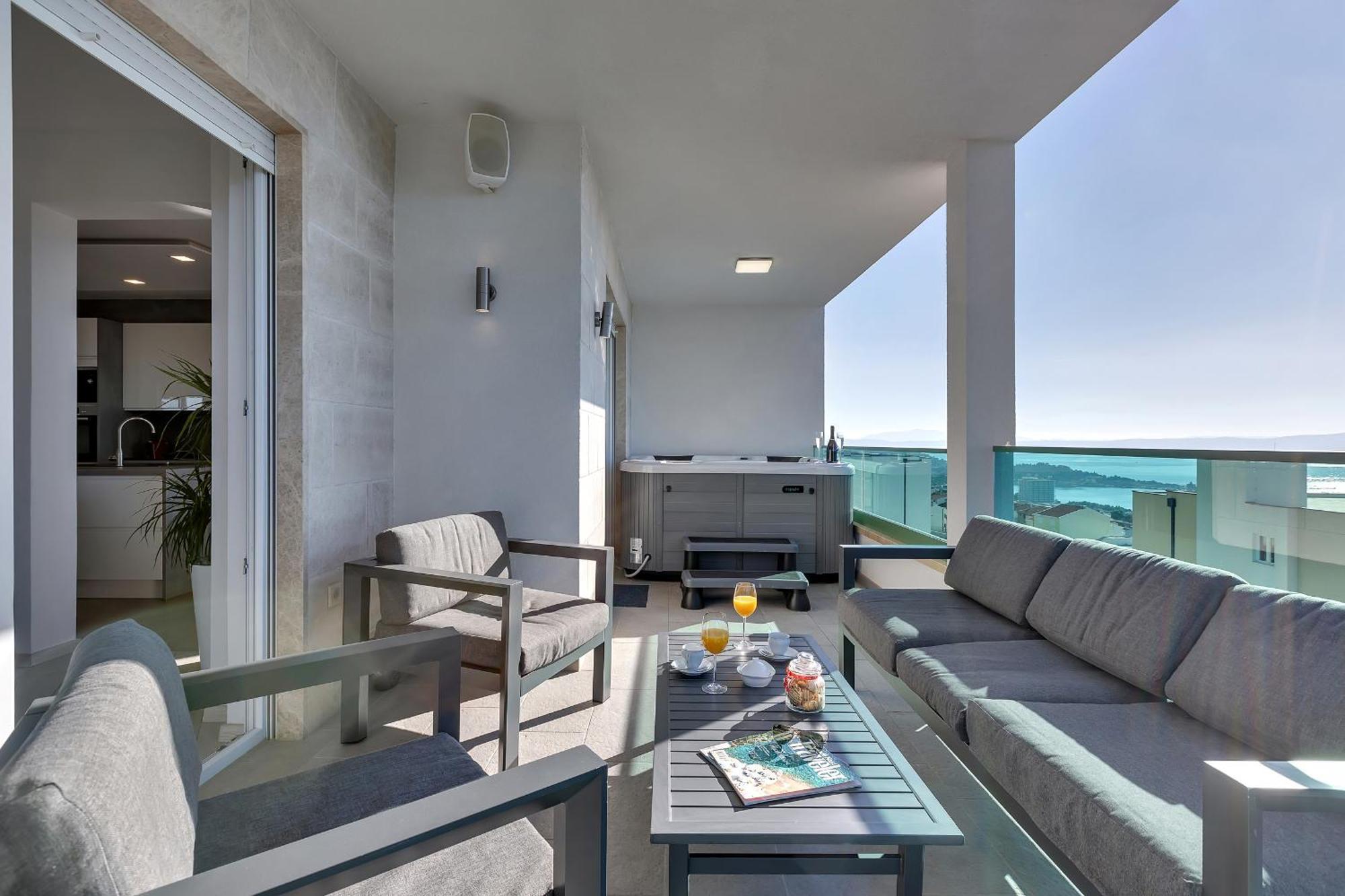Exclusive Penthouse Big Blue With Private Jacuzzi Leilighet Makarska Eksteriør bilde