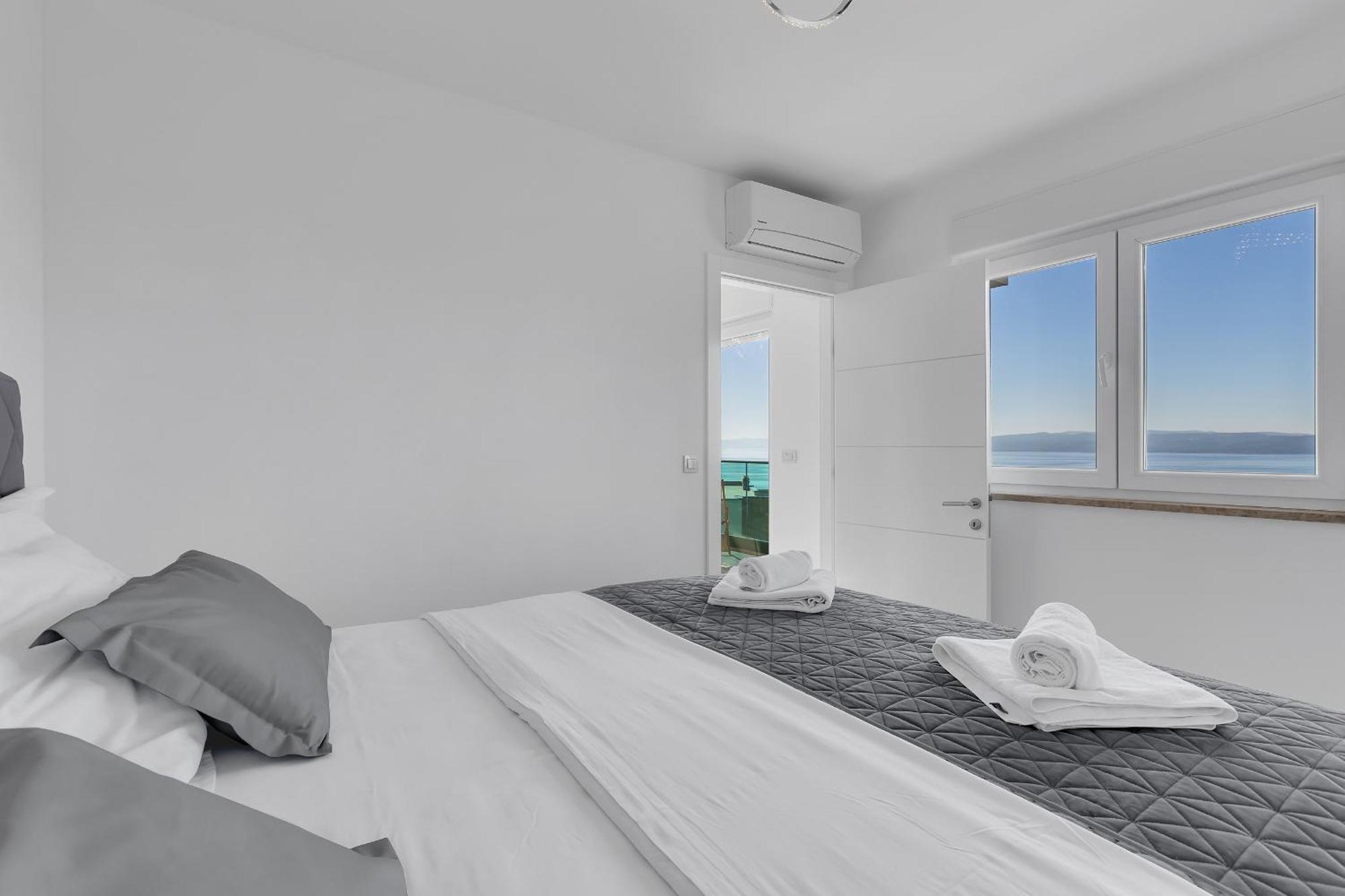 Exclusive Penthouse Big Blue With Private Jacuzzi Leilighet Makarska Eksteriør bilde