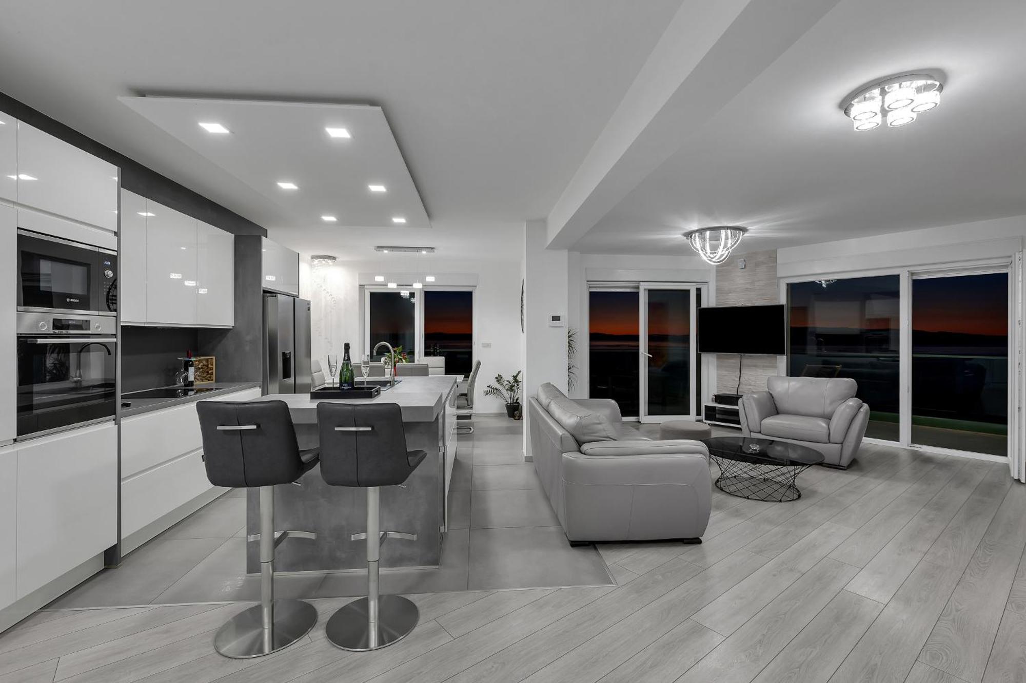 Exclusive Penthouse Big Blue With Private Jacuzzi Leilighet Makarska Eksteriør bilde