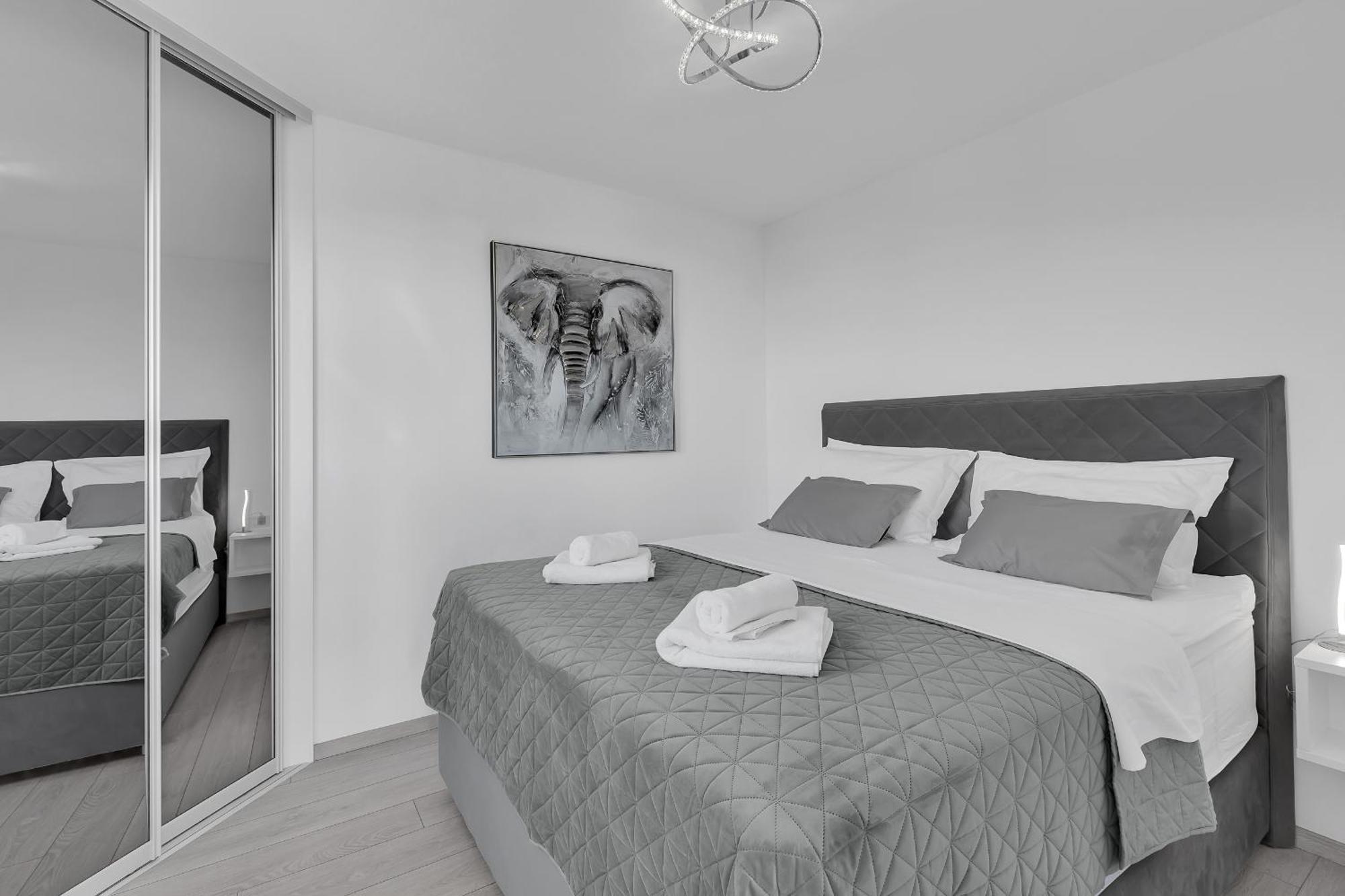 Exclusive Penthouse Big Blue With Private Jacuzzi Leilighet Makarska Eksteriør bilde