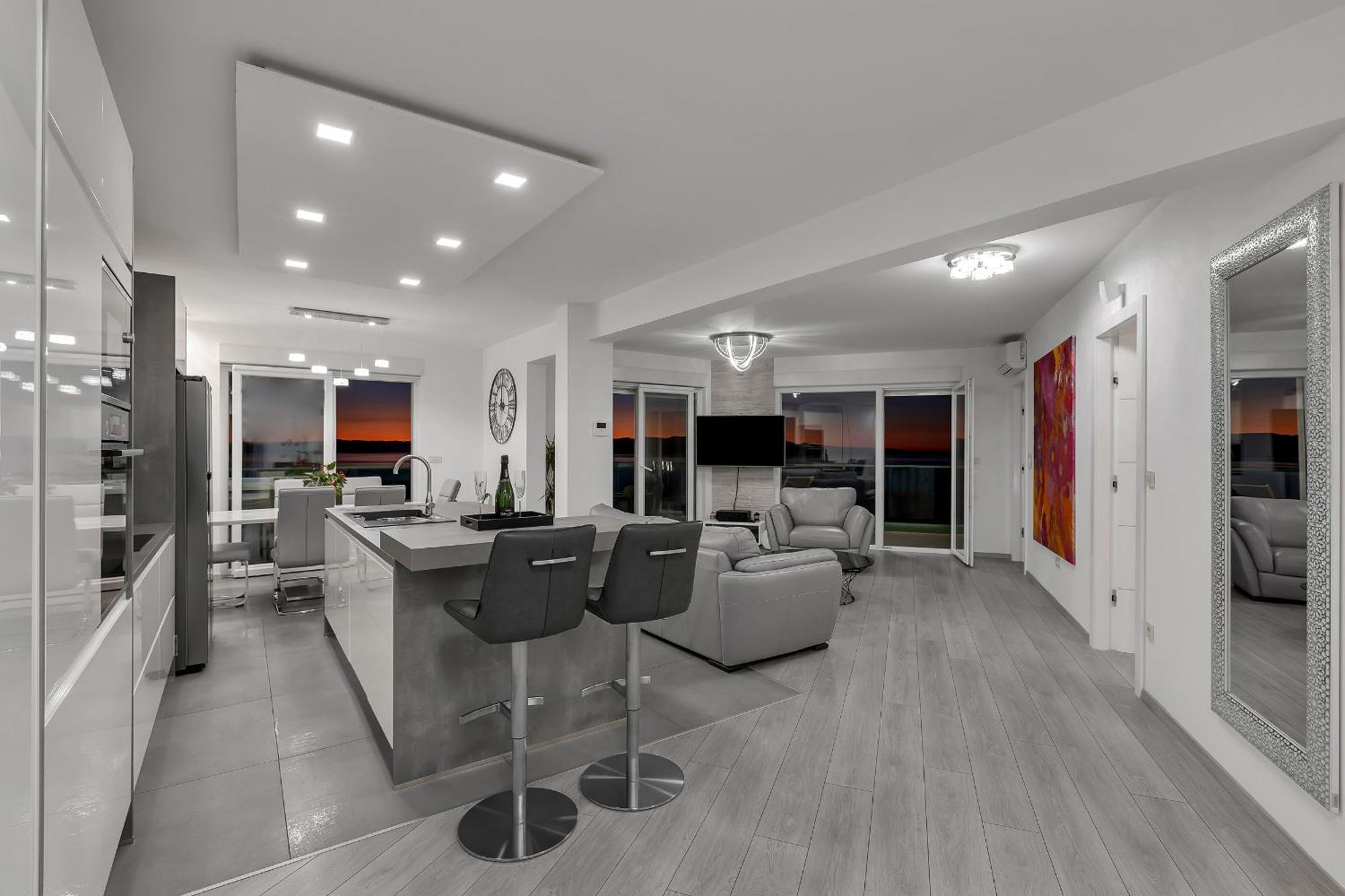 Exclusive Penthouse Big Blue With Private Jacuzzi Leilighet Makarska Eksteriør bilde