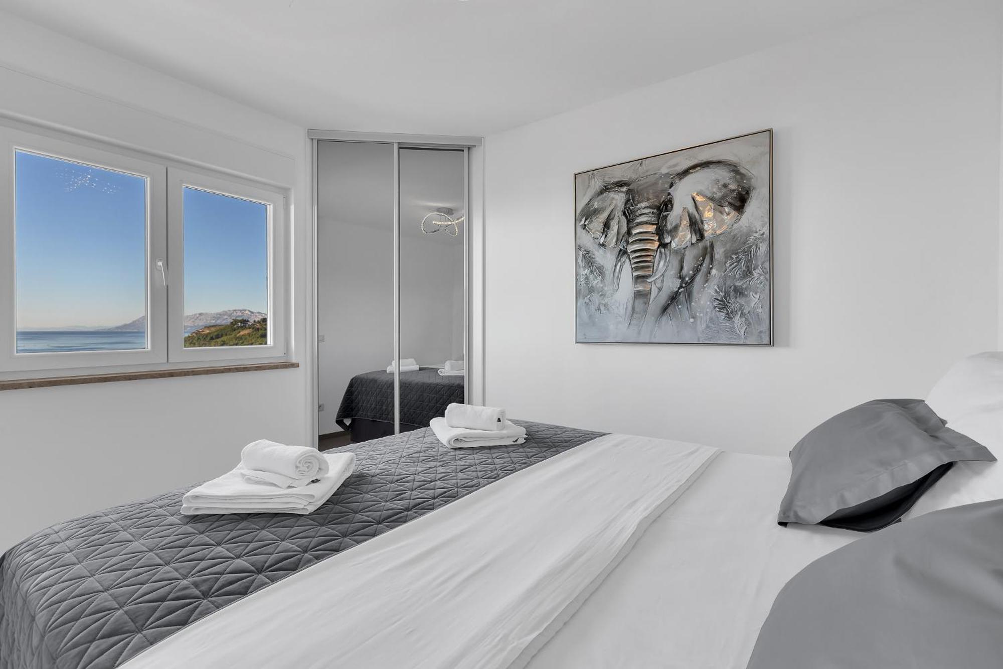 Exclusive Penthouse Big Blue With Private Jacuzzi Leilighet Makarska Eksteriør bilde