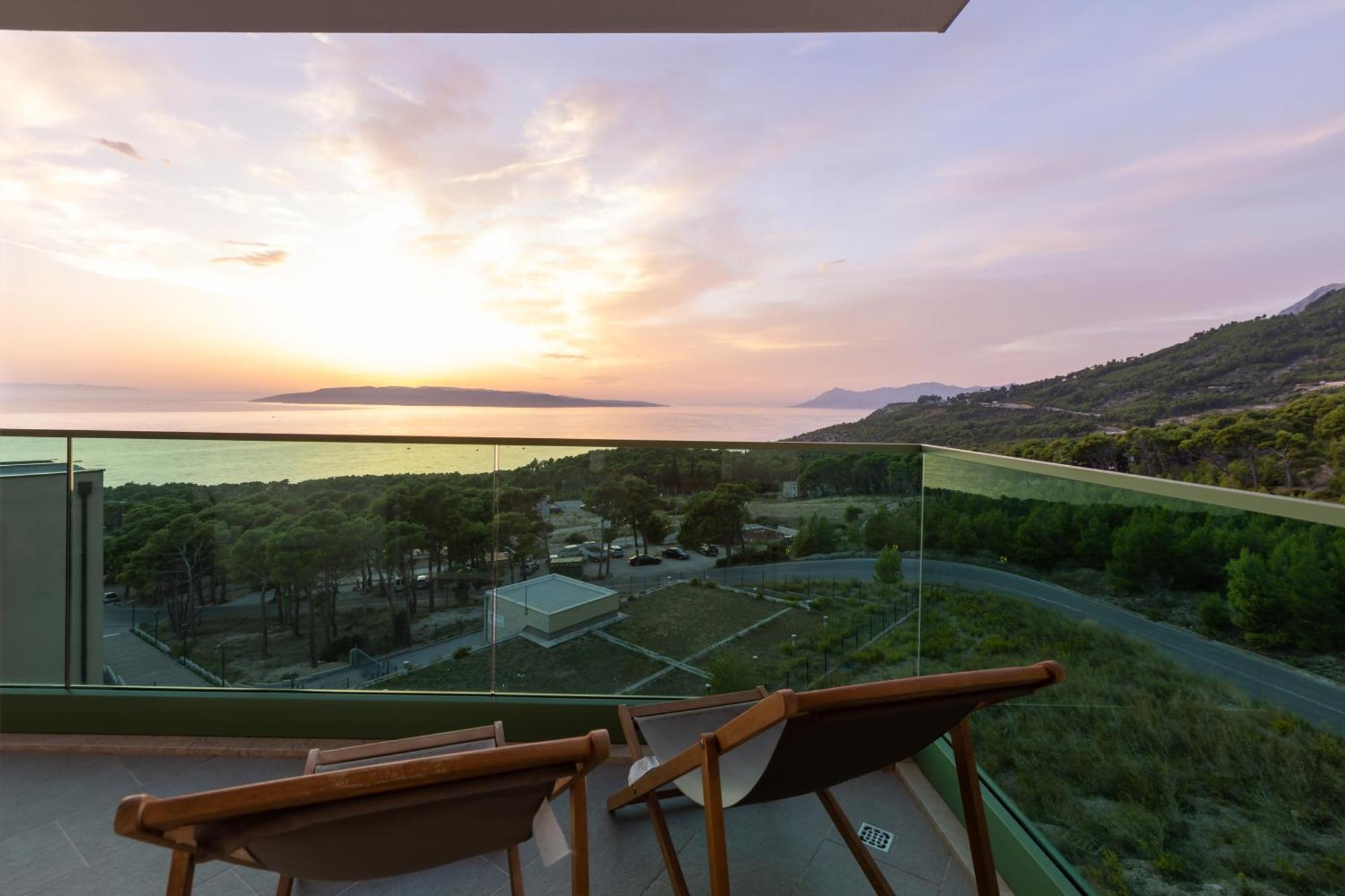 Exclusive Penthouse Big Blue With Private Jacuzzi Leilighet Makarska Eksteriør bilde